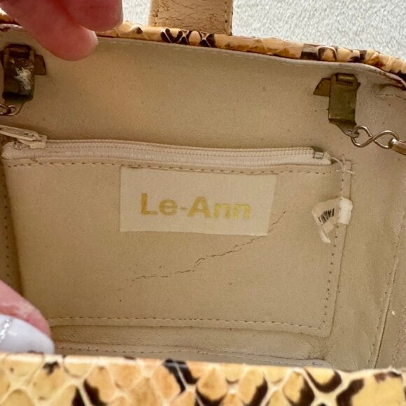 Gorgeous Vintage Le Ann Python Purse - Picture 11 of 11